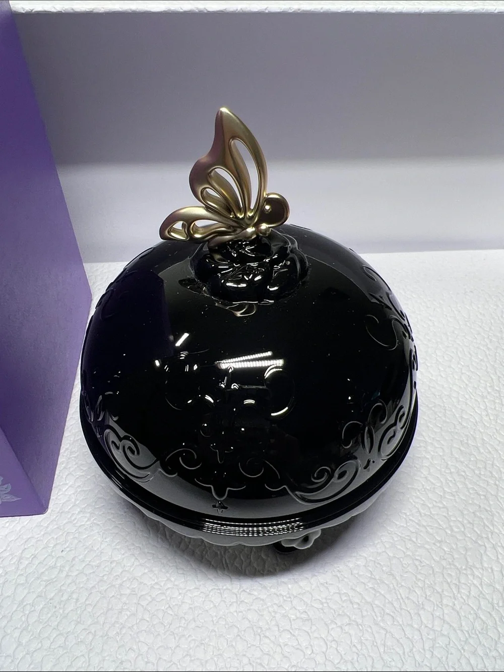 Anna Sui Loose Face Powder set: case- full size powder + travel size powder